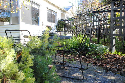 Bed Of Roses - Sunshine Coast Tourism 44