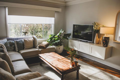 Bed Of Roses - Sunshine Coast Tourism 38