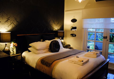 Bed Of Roses - Sunshine Coast Tourism 19