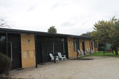 Rochester Motel - Sunshine Coast Tourism 5