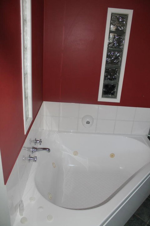 Rochester Motel - Sunshine Coast Tourism 14