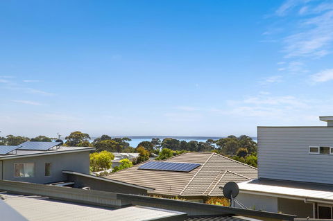 Tidal Changes - Rejuvenate Stays - Sunshine Coast Tourism 21