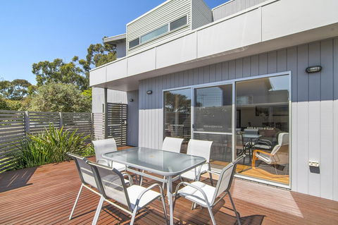 Bask At The Glade - Rejuvenate Stays - Sunshine Coast Tourism 15
