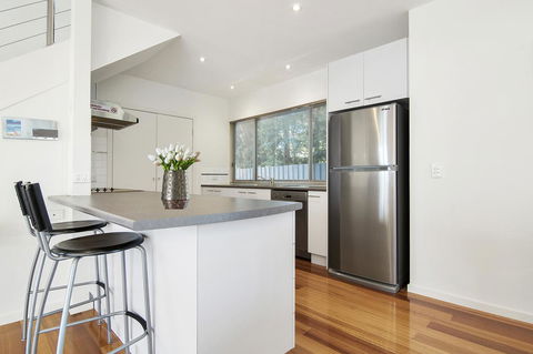 Bask At The Glade - Rejuvenate Stays - Sunshine Coast Tourism 9