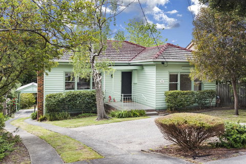 Hillside House - Sunshine Coast Tourism 0