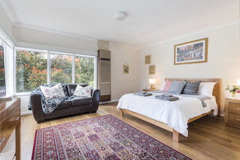 Hillside House - Sunshine Coast Tourism 4