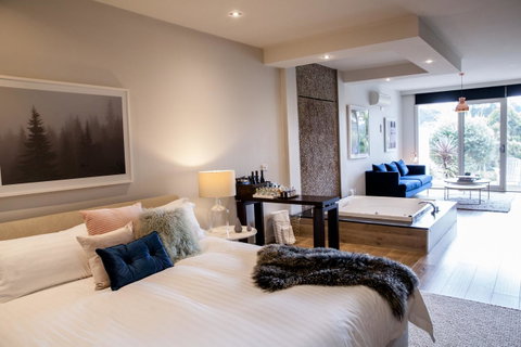 Polperro Villas - Sunshine Coast Tourism 5