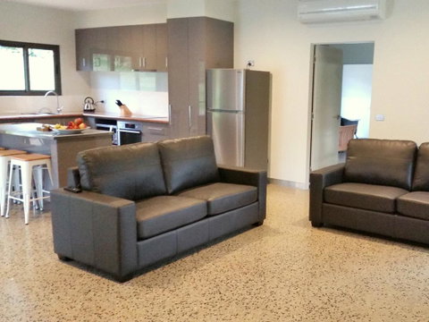 3 Bells Alpine Cottage - Sunshine Coast Tourism 16