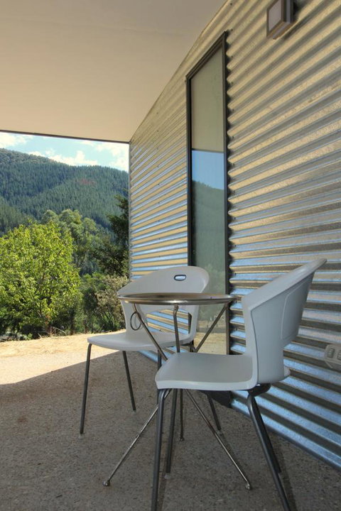 3 Bells Alpine Cottage - Sunshine Coast Tourism 1