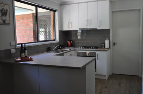 Juliet House - Sunshine Coast Tourism 7