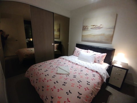 Camberwell Burke Road Apartment - Sunshine Coast Tourism 8