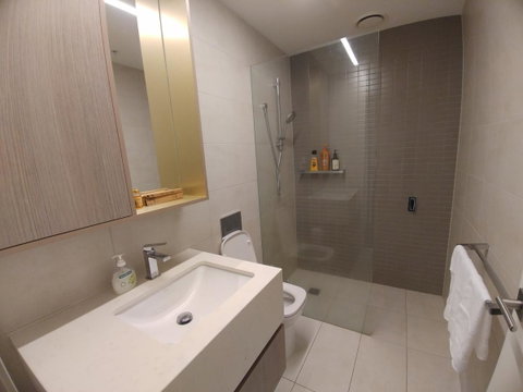 Camberwell Burke Road Apartment - Sunshine Coast Tourism 9