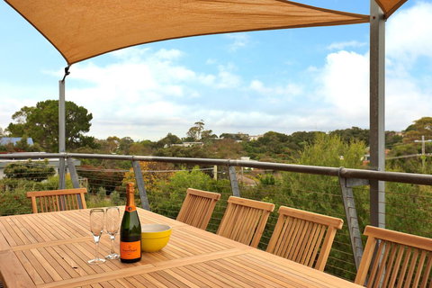 Via Nuova - Holiday Sunshine Coast 11