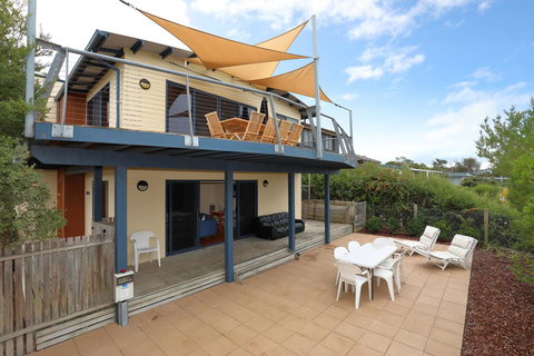 Via Nuova - Holiday Sunshine Coast 20