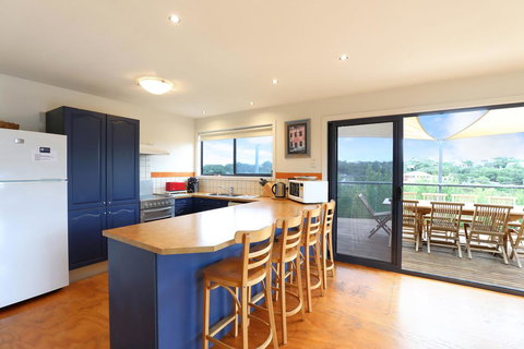 Via Nuova - Holiday Sunshine Coast 1