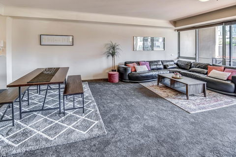 Southbank Tower Apartments - Sunshine Coast Tourism 8