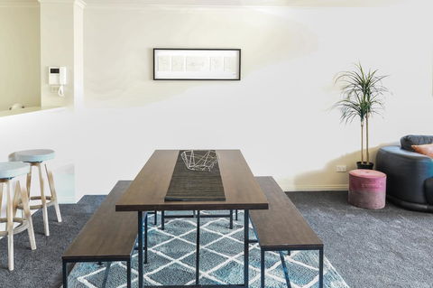 Southbank Tower Apartments - Sunshine Coast Tourism 6