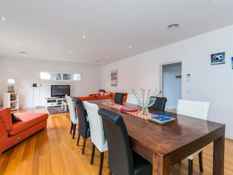 Torquay Timeout - Sunshine Coast Tourism 2