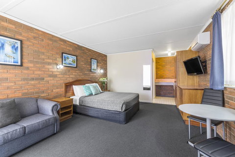 Cathedral Motor Inn - Sunshine Coast Tourism 20