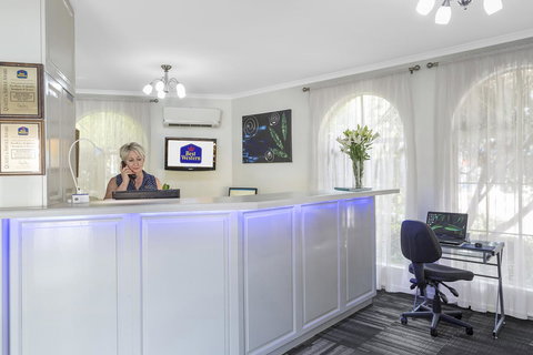 Cathedral Motor Inn - Sunshine Coast Tourism 3