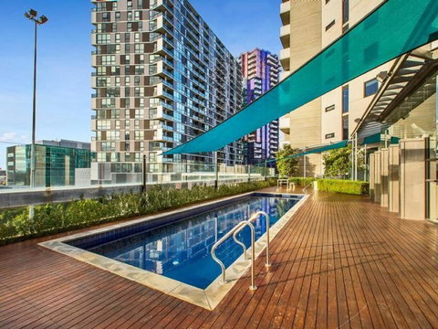 Dockland Kings Lucky 805 - Sunshine Coast Tourism 4