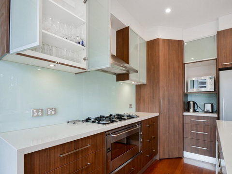 Boutique Stays - Maple On Kent - Holiday Sunshine Coast 6