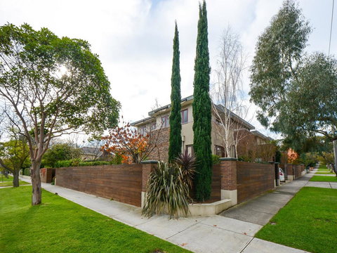 Boutique Stays - Maple On Kent - Holiday Sunshine Coast 26