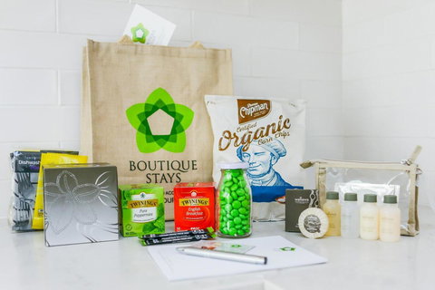 Boutique Stays - Maple On Kent - Holiday Sunshine Coast 8