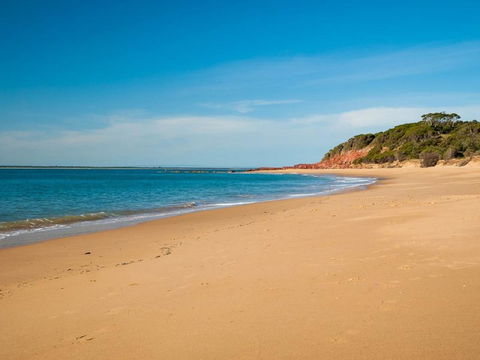Saltwater Breeze Retreat - Sunshine Coast Tourism 14