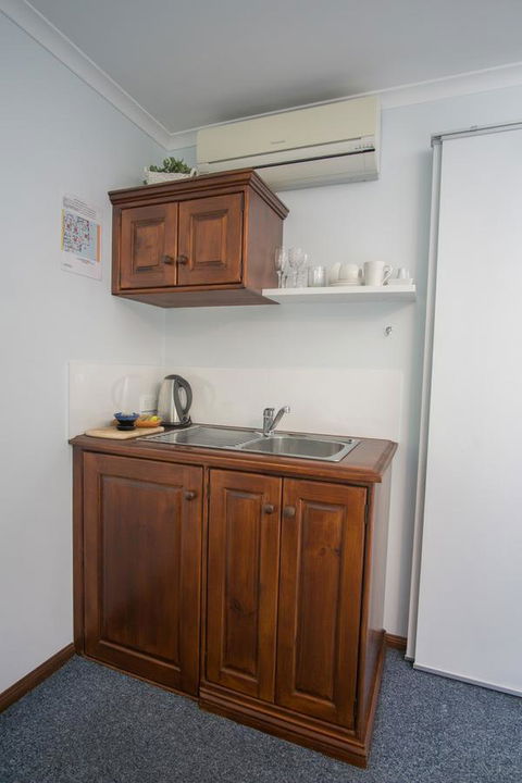 Debbie\'s Place - Sunshine Coast Tourism 1