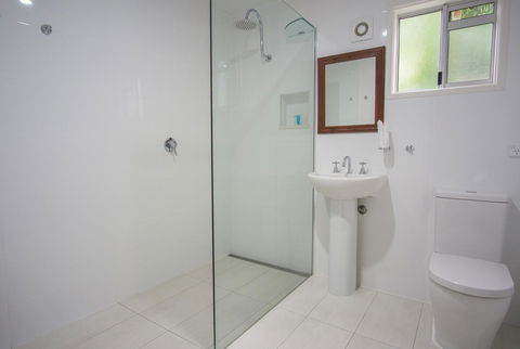 Debbie\'s Place - Sunshine Coast Tourism 16