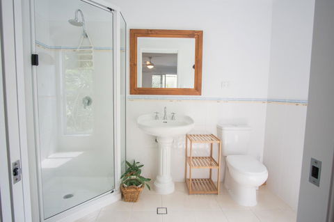 Debbie\'s Place - Sunshine Coast Tourism 10