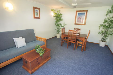 Debbie\'s Place - Sunshine Coast Tourism 39