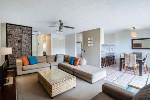 Sunseeker Holiday Apartments - Holiday Sunshine Coast 34
