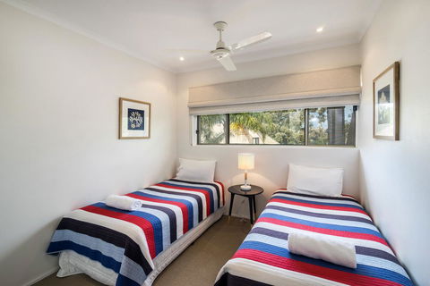 Sunseeker Holiday Apartments - Holiday Sunshine Coast 3