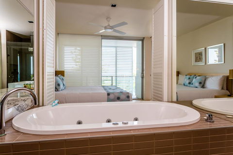 Plantation Resort At Rainbow - Sunshine Coast Tourism 7