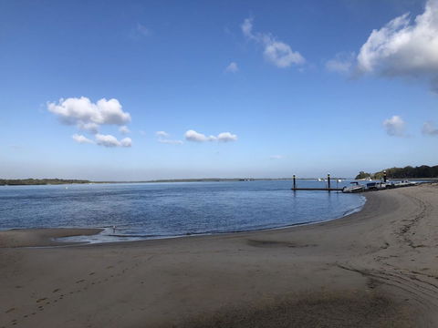 Bribie Island Hotel - Holiday Sunshine Coast 6