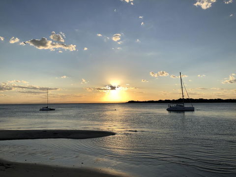 Bribie Island Hotel - Holiday Sunshine Coast 8