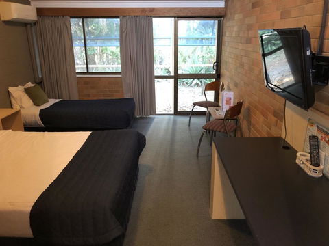 Bribie Island Hotel - Holiday Sunshine Coast 21