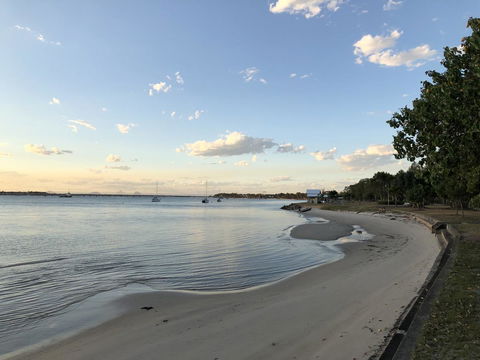 Bribie Island Hotel - Holiday Sunshine Coast 24