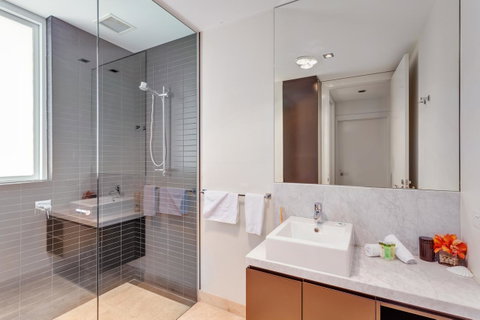 Apartment Dees Retreat - Sunshine Coast Tourism 16