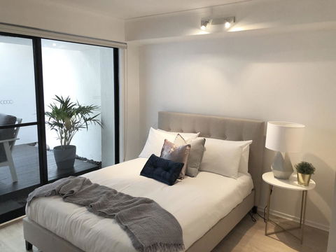 Sunshine Beach Luxe Apartment - Sunshine Coast Tourism 10