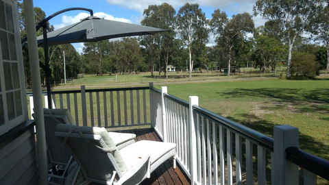 Lake Weyba Noosa Lodge & Kangaroos - Holiday Sunshine Coast 17