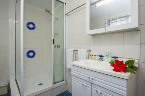 Magnetic North Apartment 1 - Sunshine Coast Tourism 10