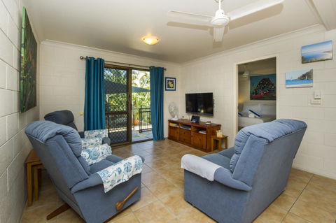 Magnetic North Apartment 1 - Sunshine Coast Tourism 3