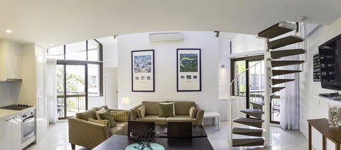 Ocean Breeze Resort - Sunshine Coast Tourism 1