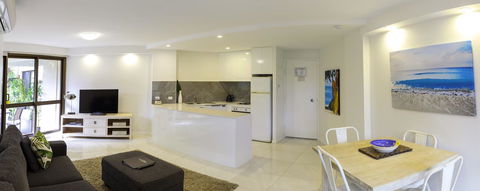Ocean Breeze Resort - Sunshine Coast Tourism 12