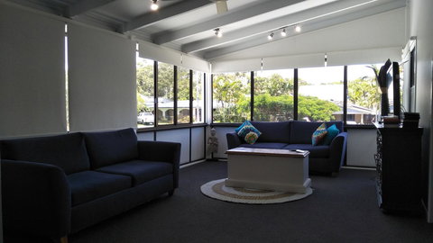 Salty Vibes Retreat - Sunshine Coast Tourism 9