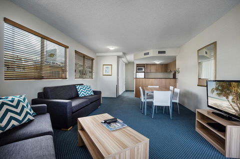 Landmark Resort - Sunshine Coast Tourism 7
