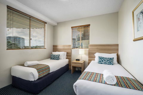 Landmark Resort - Sunshine Coast Tourism 4